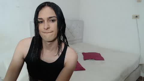 Snapshot of vivianalatin chatting on 05-10-26, 11:21 instagram Viviana73215 online show from 05-10-26, 11:21