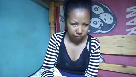 viviane0812 online show from 02-28-25, 11:56