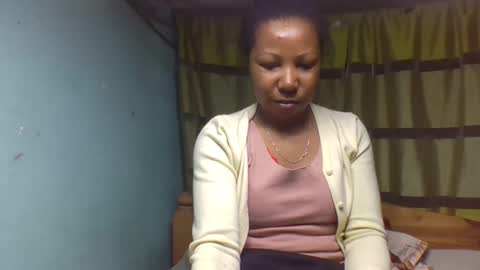 viviane0812 online show from 09-12-25, 01:17