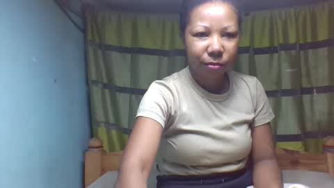 viviane0812 online show from 09-22-25, 04:36