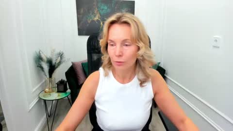 Sinti online show from 06-16-26, 04:37