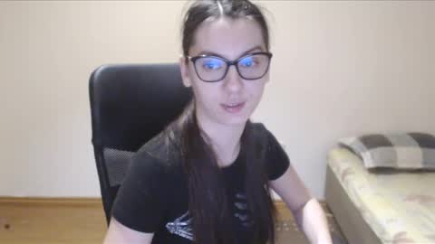 Snapshot of vivianngray chatting on 03-07-25, 09:06 Vivian Gray online show from 03-07-25, 09:06