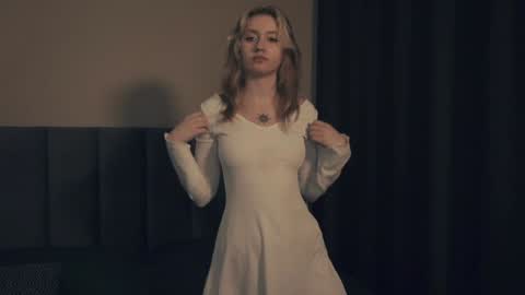 Nelly and Mari online show from 03-04-25, 12:39