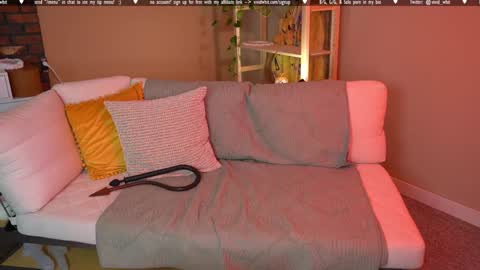 Whitney online show from 10-10-25, 03:05