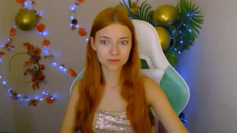 Snapshot of vivien_leight chatting on 10-10-25, 06:18 Vivien online show from 10-10-25, 06:18