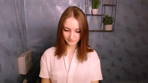 Snapshot of vivienalles_ chatting on 12-01-24, 04:29 vivienalles_ online show from 12-01-24, 04:29