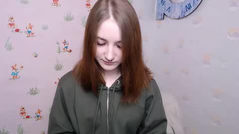 Snapshot of vivienalles_ chatting on 12-03-24, 01:21 vivienalles_ online show from 12-03-24, 01:21