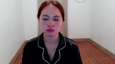 Snapshot of vivienelover chatting on 02-15-26, 05:15 vivienelover online show from 02-15-26, 05:15