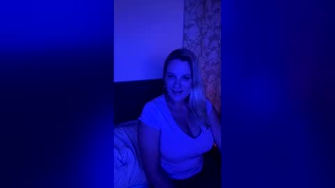 vivienesky online show from 06-13-26, 08:23