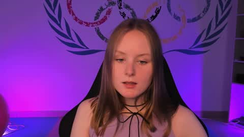 Snapshot of vivienleeigh chatting on 12-03-24, 07:22 Vivien online show from 12-03-24, 07:22