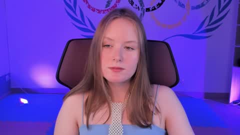 Snapshot of vivienleeigh chatting on 12-08-24, 12:08 Vivien online show from 12-08-24, 12:08
