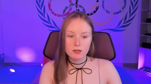 Snapshot of vivienleeigh chatting on 12-09-24, 01:02 Vivien online show from 12-09-24, 01:02