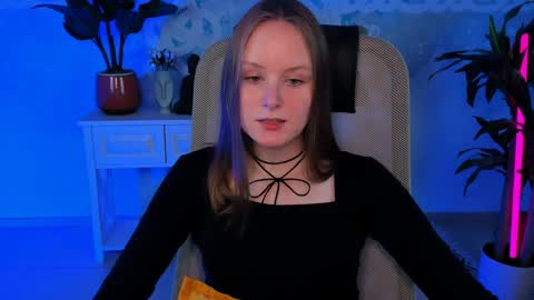 Snapshot of vivienleeigh chatting on 12-10-24, 07:54 Vivien online show from 12-10-24, 07:54