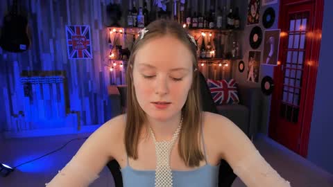 Snapshot of vivienleeigh chatting on 12-12-24, 05:26 Vivien online show from 12-12-24, 05:26