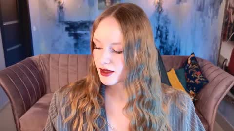 Vivien online show from 11-09-25, 07:06