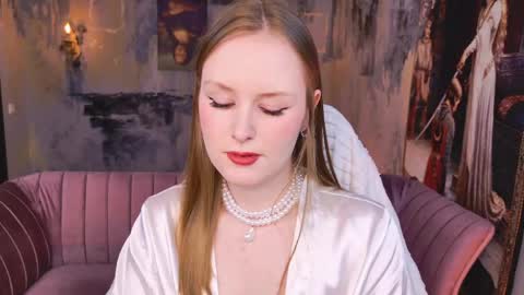 Snapshot of vivienleeigh chatting on 04-14-26, 05:13 Vivien online show from 04-14-26, 05:13