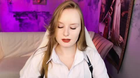Snapshot of vivienleeigh chatting on 05-02-26, 05:23 Vivien online show from 05-02-26, 05:23