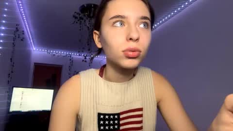 Vivi online show from 12-20-25, 11:06