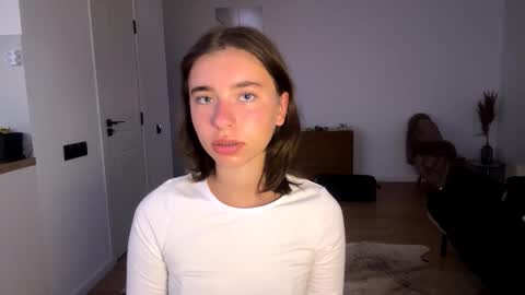 Vivi online show from 02-16-26, 06:09