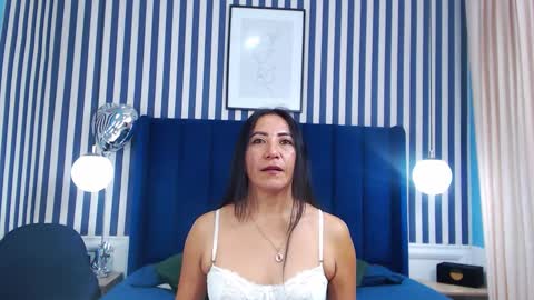 Vivian  online show from 01-08-26, 01:13