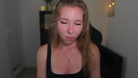 VivienVance online show from 06-16-26, 09:50