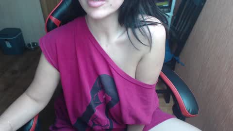 Eva online show from 12-17-24, 11:38