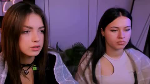 Snapshot of vivy_star chatting on 10-06-25, 08:34 vivy_star online show from 10-06-25, 08:34