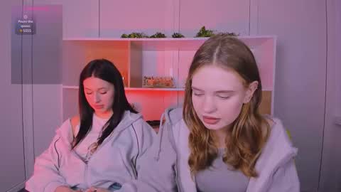 Snapshot of vivy_star chatting on 10-16-25, 07:26 vivy_star online show from 10-16-25, 07:26