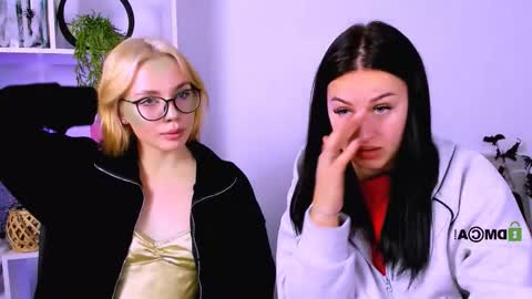 Snapshot of vivy_star chatting on 11-01-25, 08:11 vivy_star online show from 11-01-25, 08:11