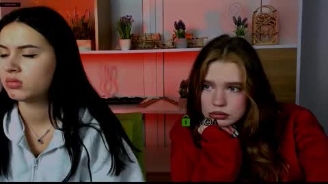 Snapshot of vivy_star chatting on 11-09-25, 07:01 vivy_star online show from 11-09-25, 07:01