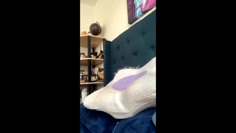 vixenblade online show from 12-18-25, 12:17