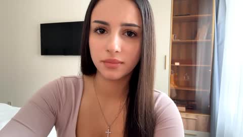 Miss Mia online show from 04-04-26, 12:02