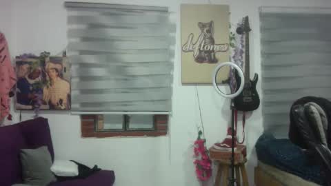 Snapshot of vl21cm chatting on 04-02-26, 06:44 vl21cm online show from 04-02-26, 06:44