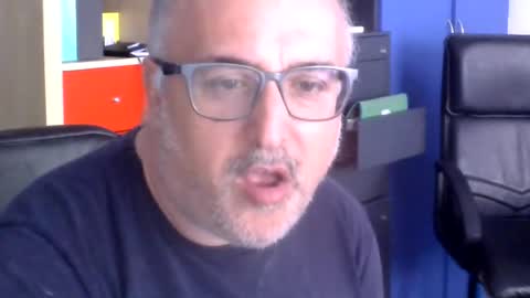Snapshot of volpi72 chatting on 07-01-26, 12:07 volpi72 online show from 07-01-26, 12:07