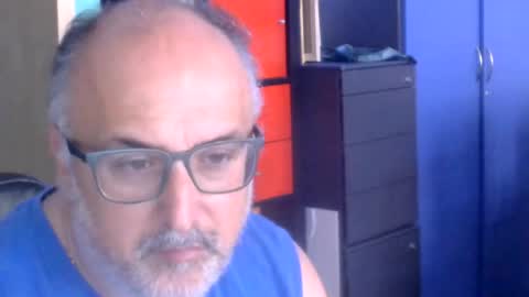 Snapshot of volpi72 chatting on 07-11-26, 11:24 volpi72 online show from 07-11-26, 11:24