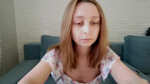 Snapshot of voyera chatting on 04-13-26, 03:28 Rachel update online show from 04-13-26, 03:28
