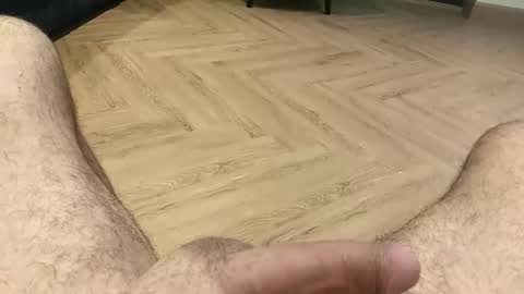 Snapshot of voyeur1391365 chatting on 10-24-25, 05:37 voyeur1391365 online show from 10-24-25, 05:37