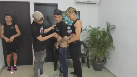 voyeurism_guys online show from 09-11-25, 11:05