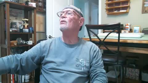 Vueuorme online show from 01-19-25, 03:42