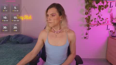 Vikky online show from 03-06-25, 01:14