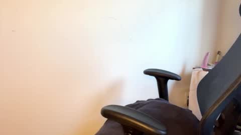  Vikki y Valeria  online show from 12-12-24, 07:26