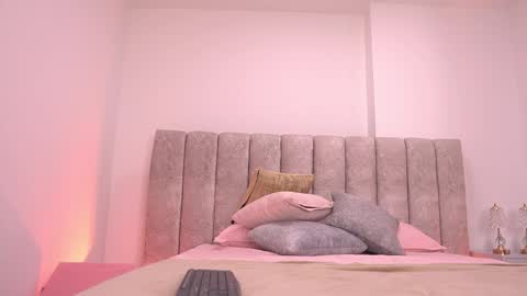 Violeta online show from 11-08-25, 03:07