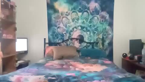 Snapshot of vvmm8783 chatting on 11-29-25, 09:01 vvmm8783 online show from 11-29-25, 09:01