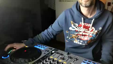 VybzKartel online show from 01-18-26, 04:38
