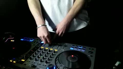 VybzKartel online show from 02-18-26, 05:25