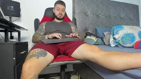 vyxen_ online show from 02-03-26, 08:36