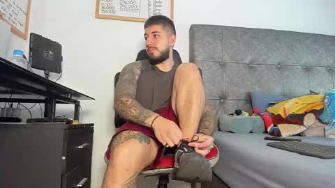 vyxen_ online show from 03-03-26, 09:21