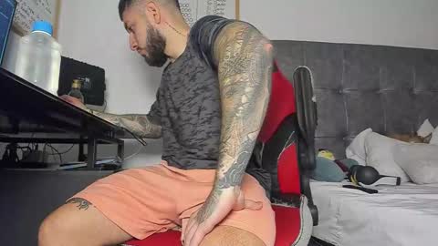 vyxen_ online show from 03-23-26, 08:02
