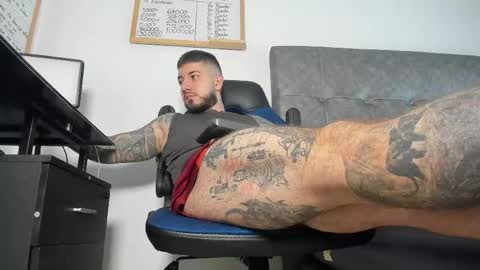 vyxen_ online show from 05-08-26, 08:58