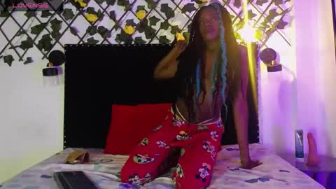Zoey online show from 09-20-25, 03:18